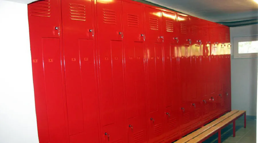 Producent af flytbare reoler, mobile skabe, metallager, kontormøbler, Polen