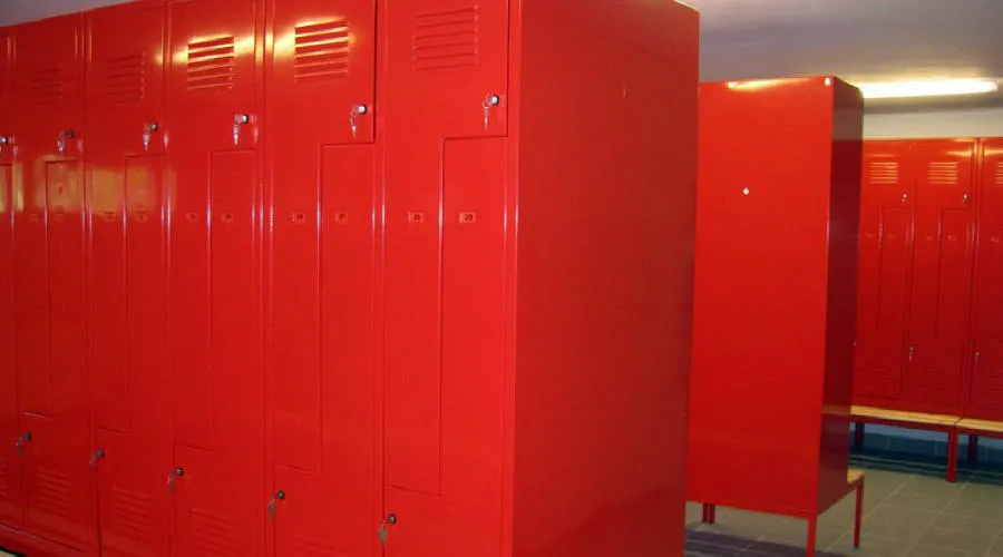 Producent af flytbare reoler, mobile skabe, metallager, kontormøbler, Polen